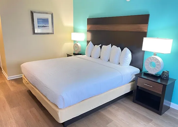 Hotel Casablanca Oceanside 3*